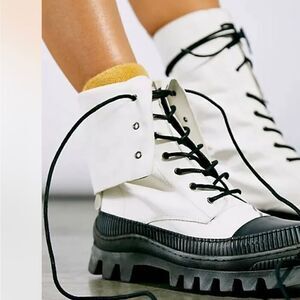 Free People Goldie Lug convertible cuff boots size US 8 Is 8.5 and US 11